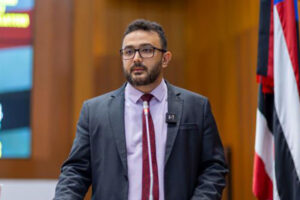 Yglésio denuncia manobras para afastar governador Carlos Brandão