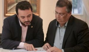 Deputado maranhense quer impeachment de Flávio Dino….