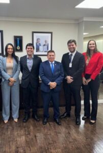 Deputado Ariston garante quadras poliesportivas para Santa Rita e Pastos Bons através do Ministério dos Esportes