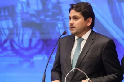Líder do UB garante que Juscelino permanece no Ministério das Comunicações