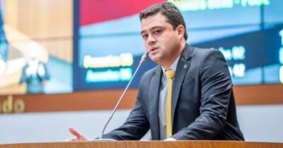Lei de combate à violência doméstica, de autoria de Leandro Bello, completa um ano