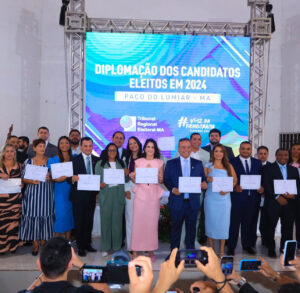 Prefeito Fred Campos e vice Mariana Brandão são diplomados em Paço do Lumiar com os vereadores eleitos