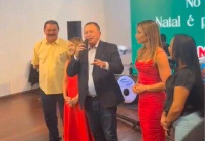 Deputados, ministro e senadora confraternizam no Convento das Mercês