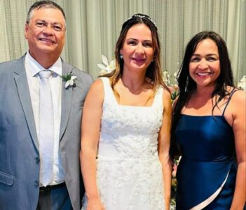 Eliziane foi a única da chapa de 2018 no casamento de Flávio Dino…