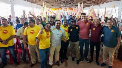 Lançamento da pré-candidatura de Nivaldo Araújo à prefeitura de Alcântara reúne uma multidão
