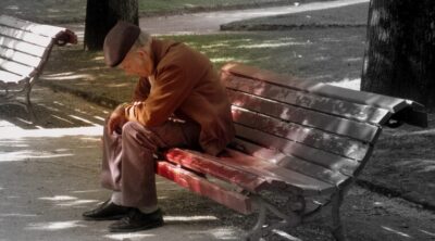 ATENÇÃO! Quem abandonar pais idosos em hospitais e asilos deverá ficar de fora da herança