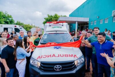 Pedro Lucas fortalece Sucupira do Norte com entrega de ambulância e estrada vicinal no aniversário da cidade