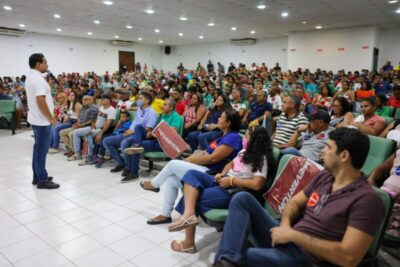 Weverton Rocha recebe carta compromisso sobre produção e abastecimento Agrícola da Zona Rural de São Luís e região Metropolitana