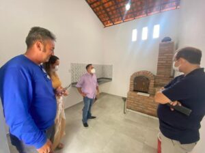 Secretário de turismo Catulé Jr. vistoria obras na região dos Cocais