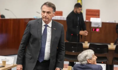 Jair Bolsonaro nega plano de golpe, pede desculpa ao Supremo e critica urnas eletrônicass