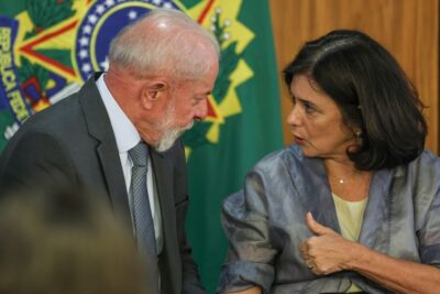 Horas após anunciar primeira vacina brasileira, Nísia Trindade deixa o Ministério da Saúde