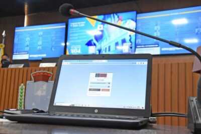 Câmara de São Luís passa a ter ponto eletrônico para vereadores