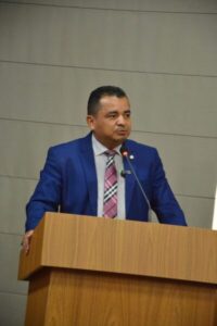 Edson Gaguinho confirma participação em comissão que avaliará denúncia contra Domingos Paz