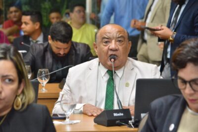 Antonio Garcez propõe fornecimento de refeições aos fins de semana e feriados para alunos vulneráveis