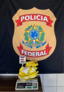 PF prende em aeroporto de Rondônia mulher que transportaria 5 kg de cocaína a São Luís
