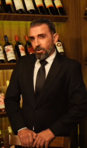 Sommelier Mário Fernando comanda curso na Amovinho nesta quinta