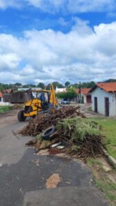 Prefeitura desativa pontos de lixão em Caxias
