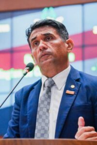 Deputado Wellington cobra reinício das aulas para 200 alunos da rede estadual em Viana