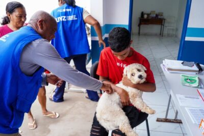 Prefeitura de Timon promove CARNA PET com vacinação e consultas para animais no Centro de Zoonoses