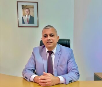 Schnneyder provoca: futebol, política e recados nas entrelinhas
