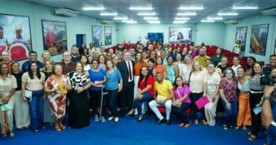 Prefeito Rafael Brito reafirma continuidade de processos seletivos e anuncia pagamentos pendentes em reunião com gestores da educação
