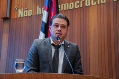 Leandro Bello defende Felipe Camarão, cobra coerência e denuncia perseguições políticas