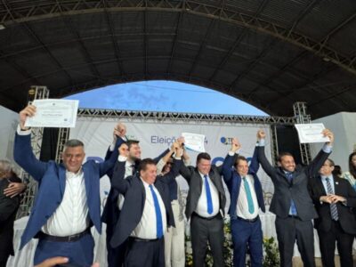 Hilton Gonçalo participa de diplomações e entrega de óculos em municípios do sertão