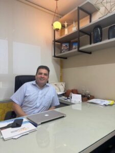 Peron Figueiredo surge como opção para a Assembleia e desperta interesse de partidos
