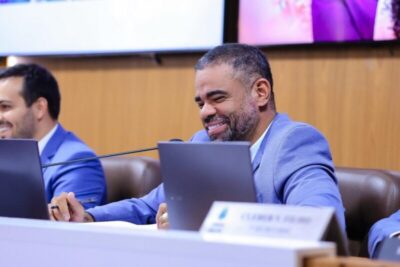PL de Paulo Victor obriga Prefeitura a disponibilizar cardápio…