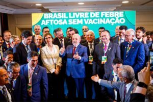 Brandão é destaque ao lado de Lula em Fórum Internacional