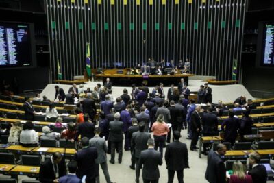 Câmara dos Deputados aprova castração química para pedófilos; saiba o que diz o texto do projeto