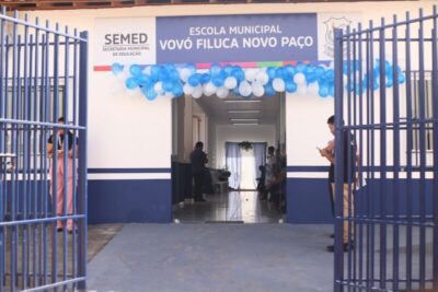 Fred Campos entrega nova escola no Novo Paço e aparelhos de ar-condicionado no Iguaíba