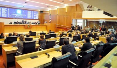 Alema autoriza empréstimo de R$ 1,9 bilhão para o o Governo do Estado
