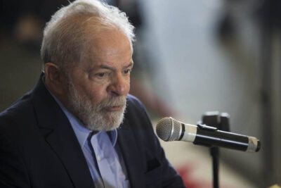 Juíza de Brasília rejeita denúncia contra Lula no caso do sítio de Atibaia e declara extinta punição