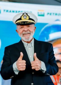 Reprovação do governo Lula dispara e vai a 44%, diz pesquisa CNT