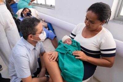Lei incentiva amamentação e recompensa doadoras de leite humano