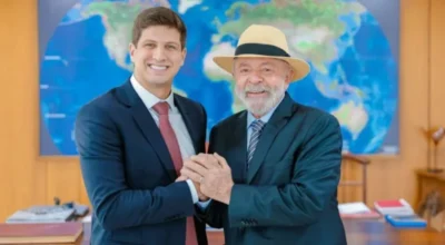 Após polêmica do Pix, Lula muda linguagem nas redes sociais para se parecer com João Campos