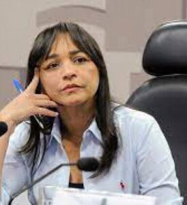 Eliziane vai fortalecer contato com senadores nos estados…