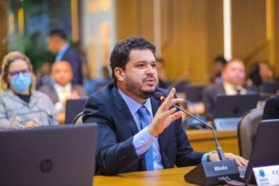 Dr. Joel defende Projeto de Lei que beneficia professores da rede municipal