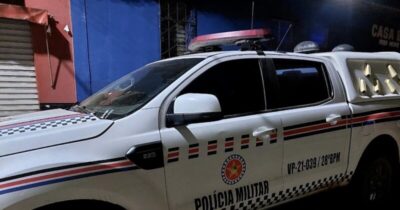 Discussão em bar termina com dois esfaqueados e um preso em Vargem Grande