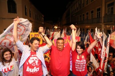 Lula, Dino e Haddad mexeram as peças do tabuleiro político