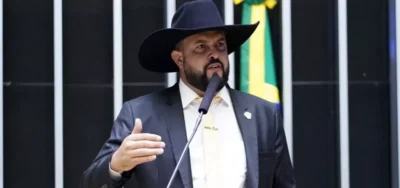 Bolsonarista Zé Trovão compra casa de R$ 1,5 milhão e quatro carros em menos de dois anos de mandato