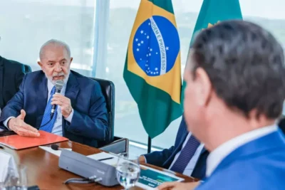 Lula a empresários da indústria alimentícia: ‘o povo pobre não compra dólar, e sim comida’