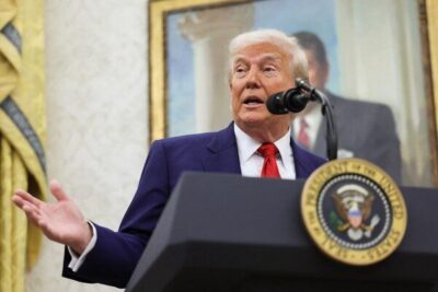 Trump critica China e diz que só suspendeu tarifas para evitar colapso econômico do país