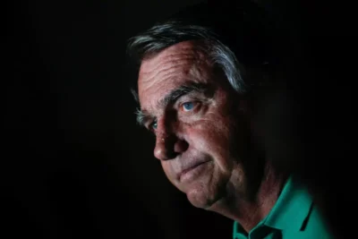 Temendo “40 anos de cadeia no lombo”, Bolsonaro se vitimiza: “vou morrer, não vai demorar”