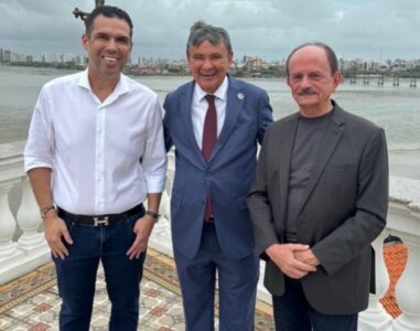 Dr. Julinho participa de café da manhã com ministro e reforça busca por recursos para Ribamar
