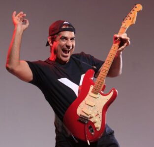 DURVAL LELYS, TIMBALADA E BANDA EVA DE VOLTA NA MAIOR MICARETA DO MÊS DE JULHO EM SÃO LUÍS