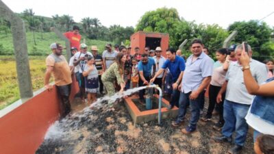 25/02: Prefeito Rigo Teles inaugura poço com sistema de abastecimento de água no povoado Centro do Rafael