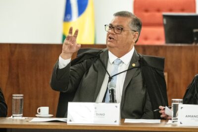 “Rei do Lixo”: chance de Dino relatar caso aterroriza União Brasil