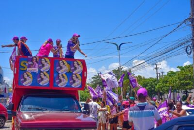 Natássia Weba realiza grande carreata em São Luís